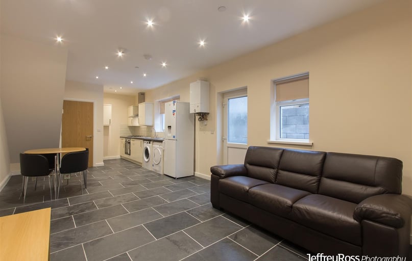 Colum Road, Cathays, Cardiff - Image 1